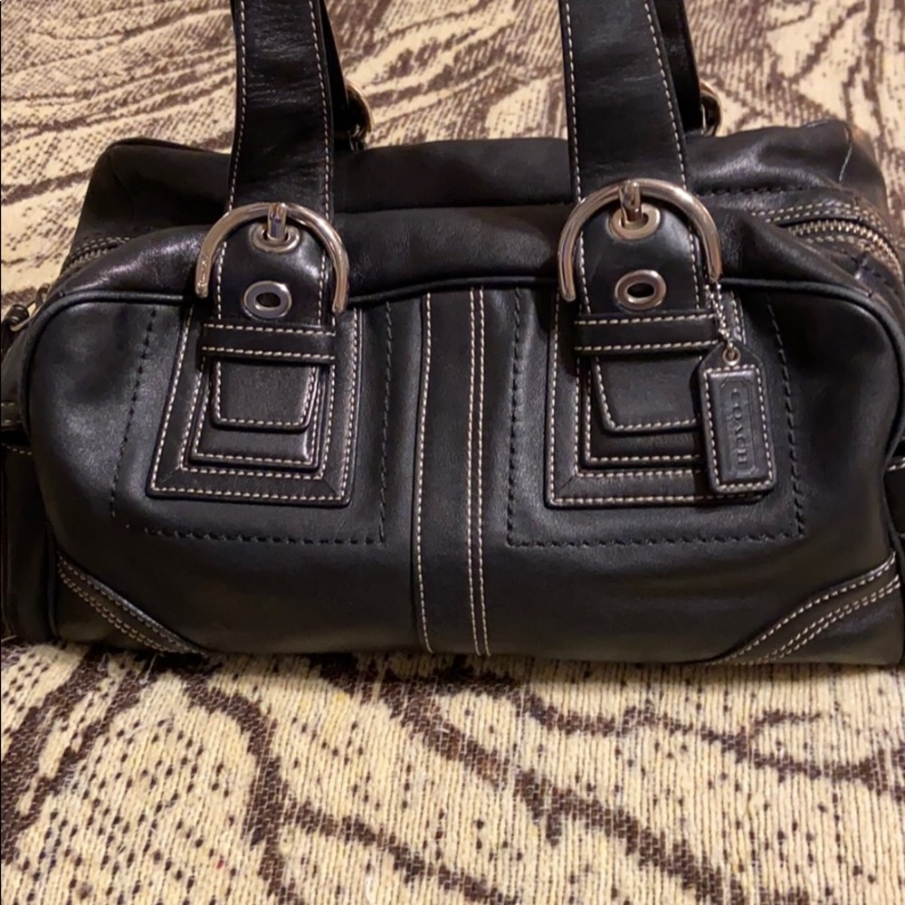 🌸  Coach Black LeatherSatchel 🌸